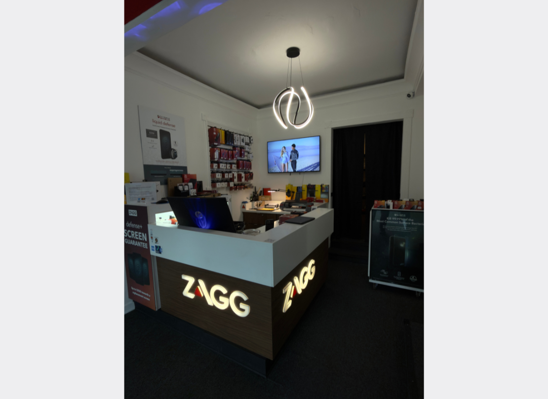 ZAGG San Juan - Front Desk