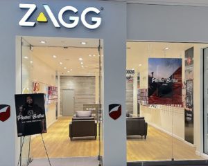 5th avenue ZAGG storefront